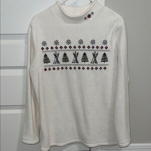 VINTAGE White Winter Pull Over Sweater - Ski, Pine Trees, Snowflakes, Christmas